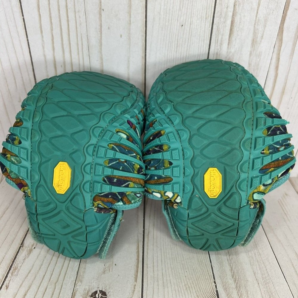 Vibram Women's Teal and Multicolor FiveFingers Athletic Shoes - Picture 6 of 7